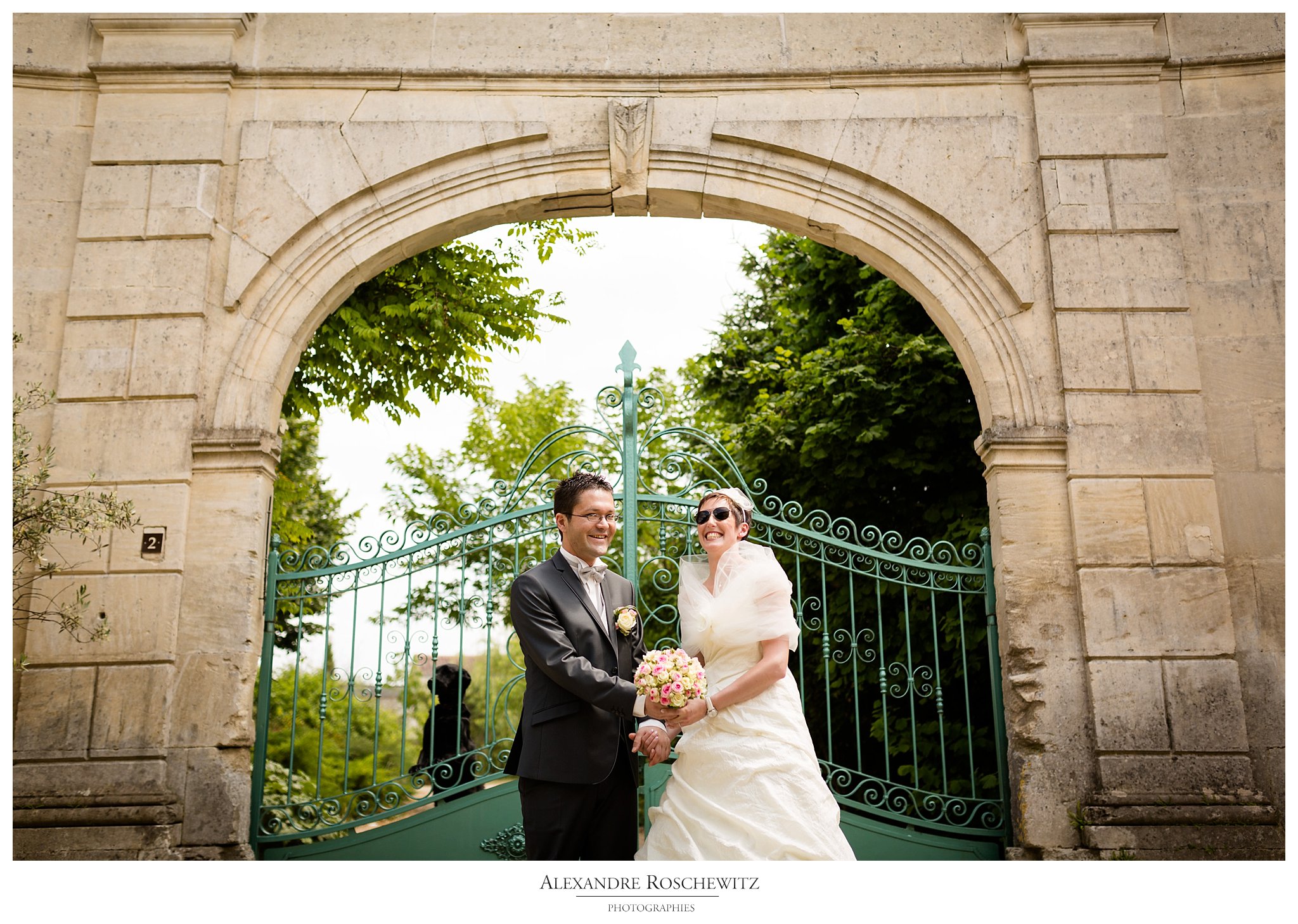 Un aperçu des photos du mariage de Julie et Pierre-Yves à Bréville, puis au Quai des Pontis à cognac. Alexandre Roschewitz Photographies
