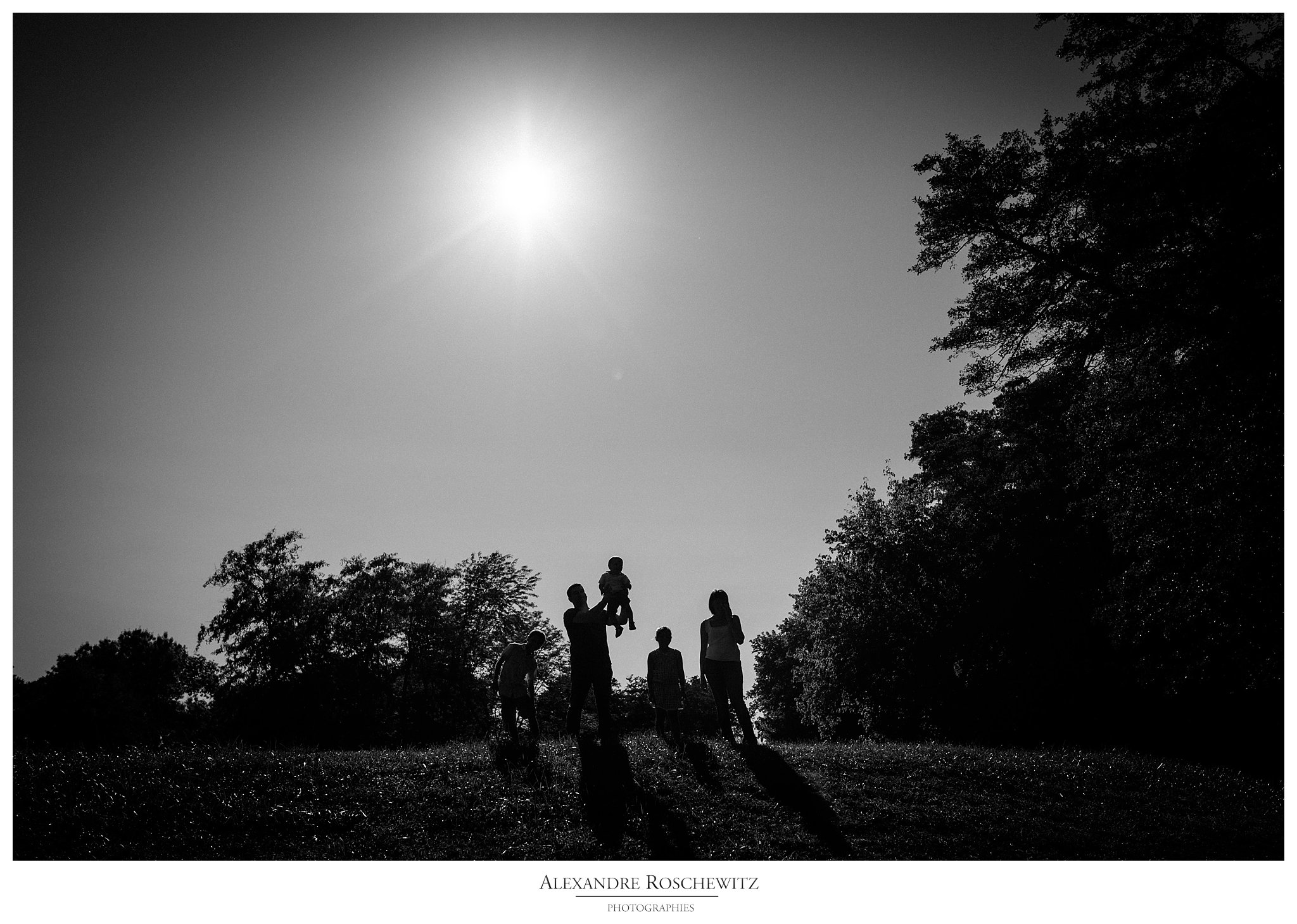 Les photos de la séance famille d'Emilien et sa famille au Parc Majolan de Blanquefort. Alexandre Roschewitz Photographies