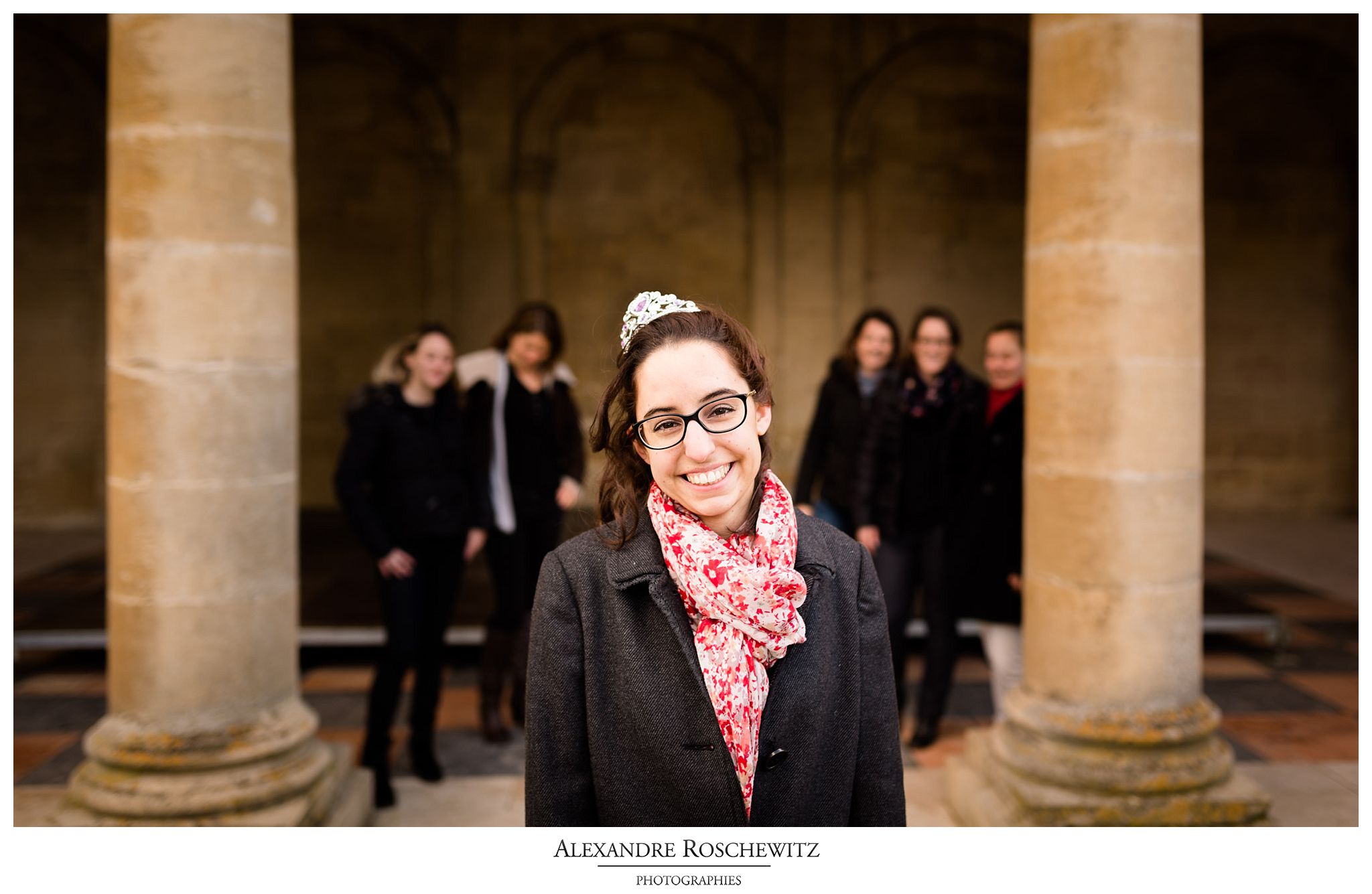 Le résumé complet de la séance photo EVFJ de Christelle à Bordeaux, avec 5 de ses amies, avant son mariage en juin. Alexandre Roschewitz Photographies.