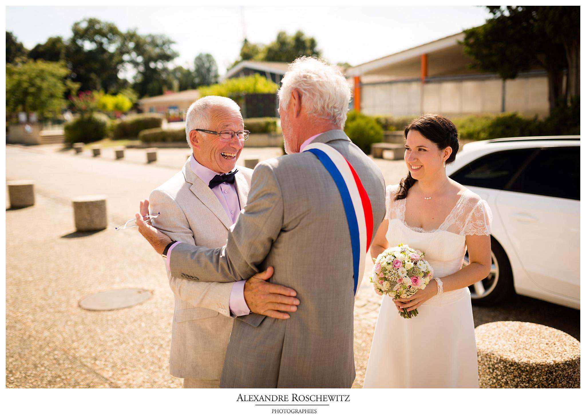 Les photos du mariage d'Amandine et Adrien a Beychac et Caillau, au Château Lamothe du Prince Noir et au Domaine de la Grave. Alexandre Roschewitz Photographies.