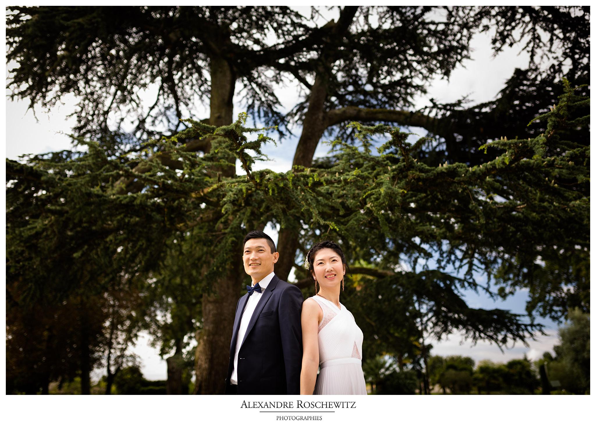Les photos des fiançailles de Q+Z au Chateau Pape Clement à Pessac, avant leur prochain mariage. Alexandre Roschewitz Photographies