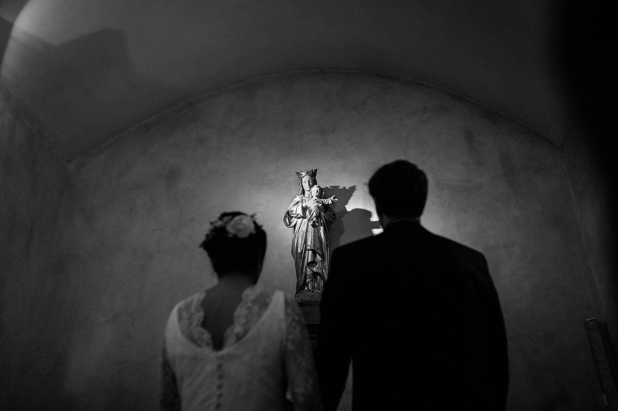 Le reportage photo mariage de Maud et Antoine à l'Eglise Saint-Eloi Andernos et au Tir au Vol Arcachon. Photographe mariage Arcachon et Gironde.