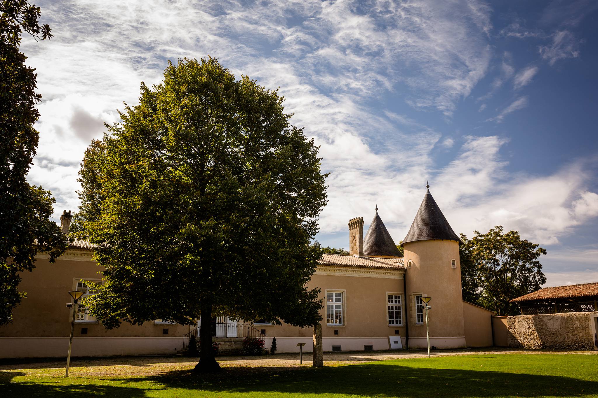 Le reportage photos du mariage de Sabrina et Alexis à Eysines et au Château Lardier à Ruch. Photographe mariage Château Lardier, Gironde.