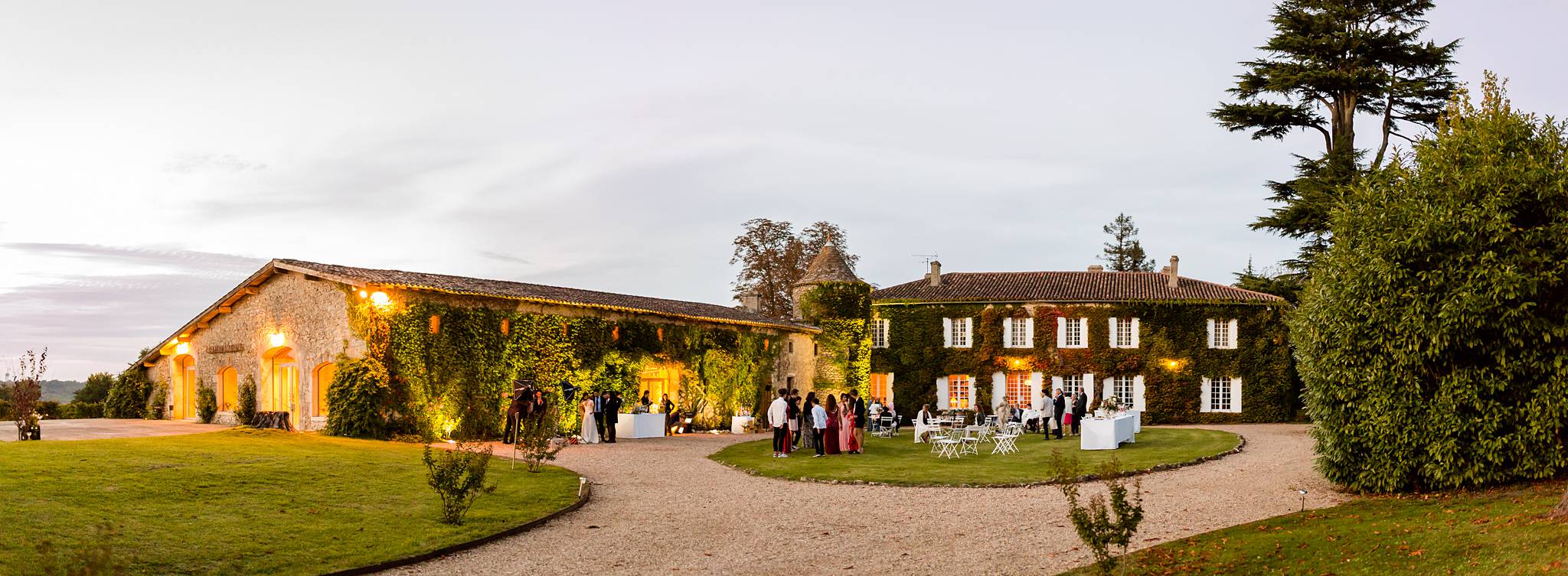 Le reportage photos du mariage de Sabrina et Alexis à Eysines et au Château Lardier à Ruch. Photographe mariage Château Lardier, Gironde.