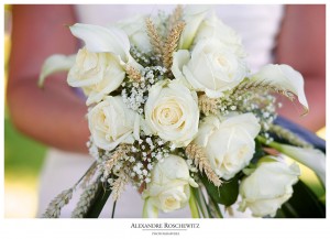 alexandre roschewitz photographies,bouquet,couple,fleur,parc mauresque,mariage,photographe mariage,photographies,photos de couple,arcachon