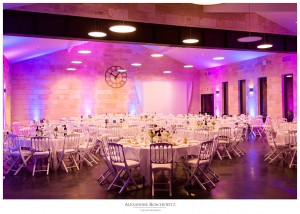 Un aperçu photo du mariage de Nathalie et Nicolas à Bordeaux, Le Bouscat et au Domaine de Conseillant à Cubzac-Les-Ponts. Alexandre Roschewitz Photographies.