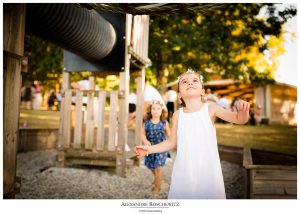 Les photos du mariage d'Amandine et Adrien a Beychac et Caillau, au Château Lamothe du Prince Noir et au Domaine de la Grave. Alexandre Roschewitz Photographies.