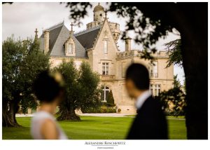 Les photos des fiançailles de Q+Z au Chateau Pape Clement à Pessac, avant leur prochain mariage. Alexandre Roschewitz Photographies