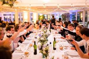 Le reportage photo mariage de Maud et Antoine à l'Eglise Saint-Eloi Andernos et au Tir au Vol Arcachon. Photographe mariage Arcachon et Gironde.