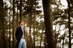 Le reportage photo mariage de Maud et Antoine à l'Eglise Saint-Eloi Andernos et au Tir au Vol Arcachon. Photographe mariage Arcachon et Gironde.