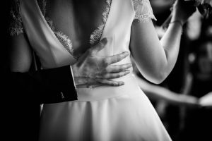 Le photoreportage du mariage de C+B au Cap Ferret, à la Mairie, à l'Eglise Notre-Dame des Flots et au Pinasse Café, devant le bassin d'Arcachon.