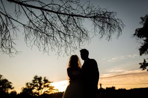 Les photos du mariage franco-slovaque de P+X au Château de la Ligne en Gironde. Alexandre Roschewitz Photographies