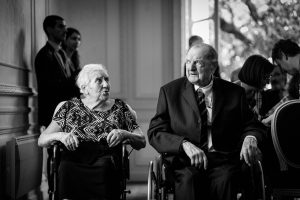 Les photos du reportage mariage civil et laïque de Charline et Yohan : Mairie de Mérignac et Château Pape Clément Grand Cru Pessac. Photographe mariage Gironde.