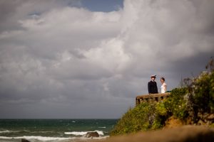 Les photos de mariage de Florine et Martial au Château de Brindos, à Biarritz, Pays Basque. Destination Wedding Photographer.