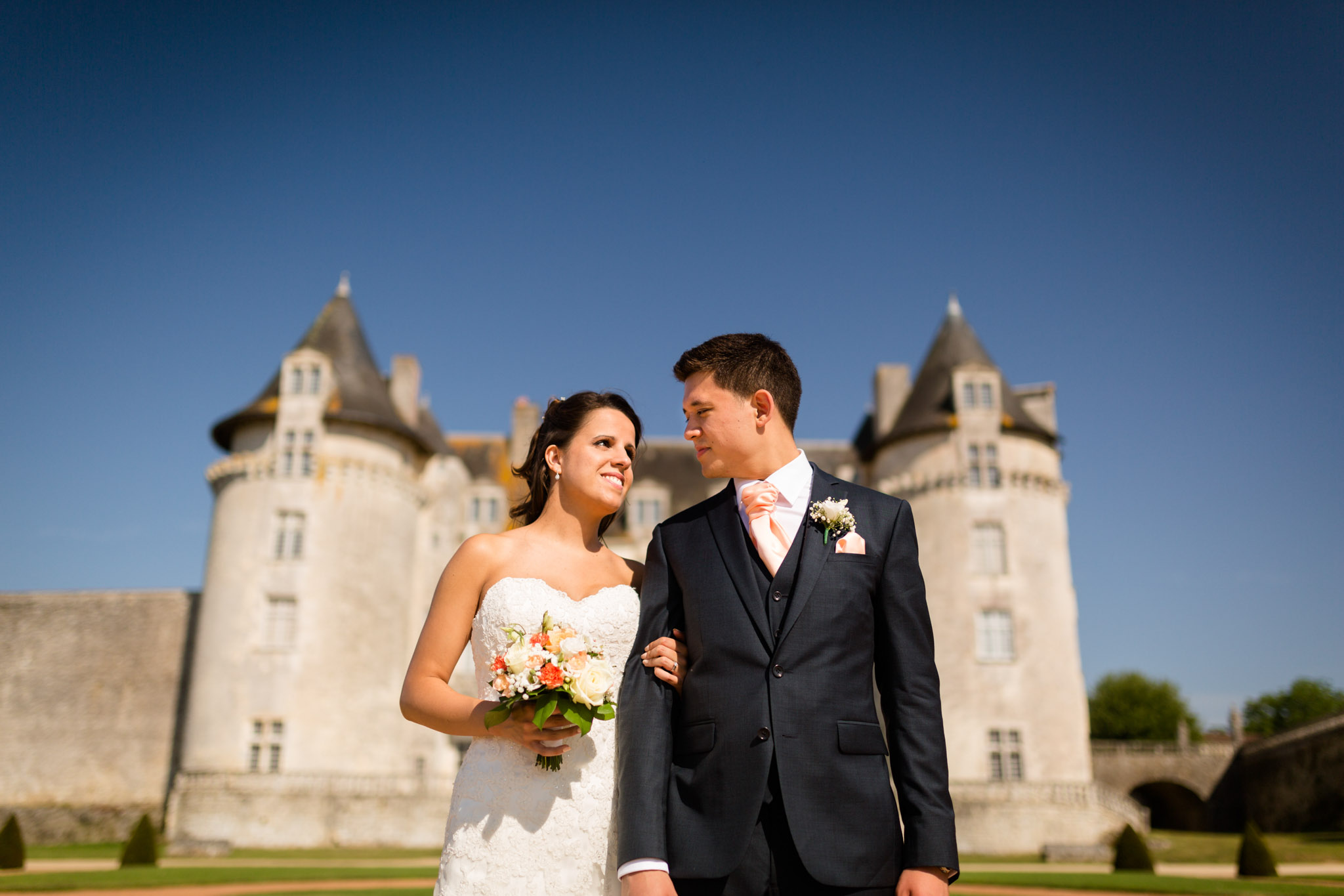 Mariage au Chateau La Roche Courbon Charente maritime