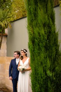 Le teaser du mariage civil non conventionnel de Marion et Julien dans le jardin à Bordeaux. Alexandre Roschewitz, photographe Mariage à Bordeaux.