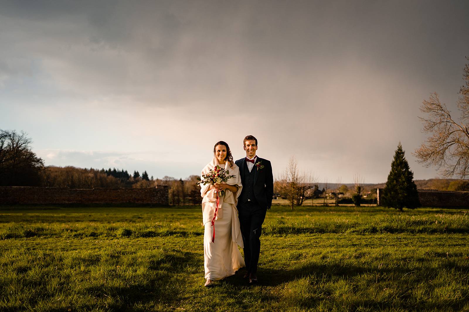 L'aperçu du mariage laïque international de Anneke et Jonathan au Château de Bonnemare en Normandie. Alexandre Roschewitz, photographe mariage.