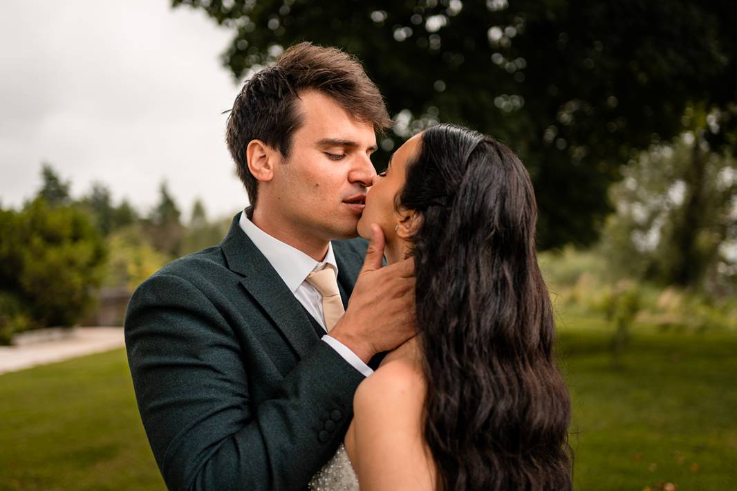 Mariage au château grattequina. Photographe mariage naturel en Gironde.