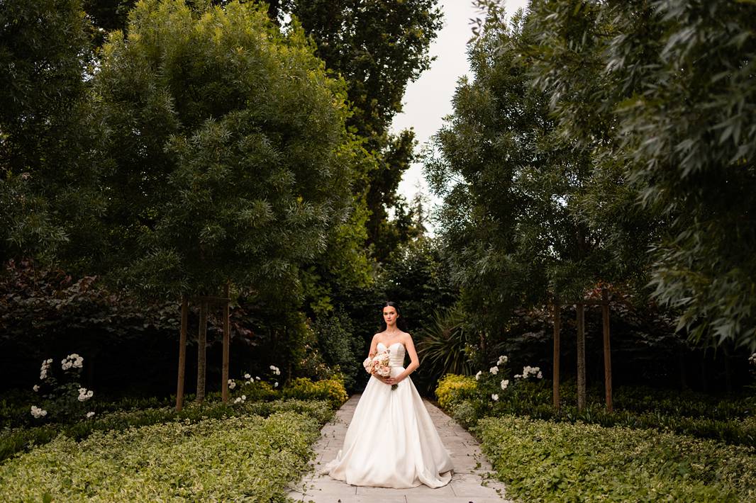 Mariage au château grattequina. Photographe mariage naturel en Gironde.