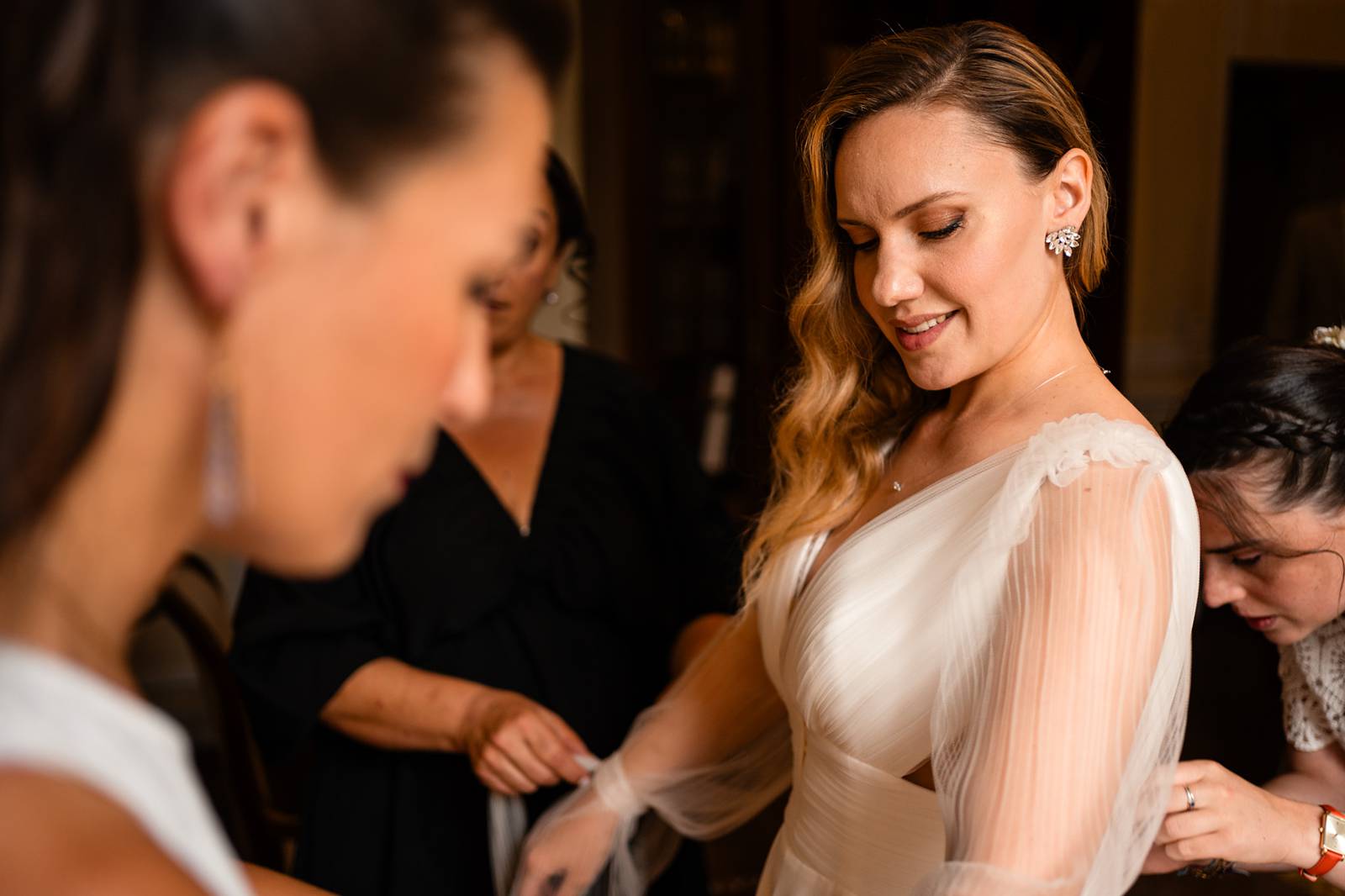 Mariage au Château de Courtalain, chic et bohème. Photos de préparatifs mariage en Eure-et-Loir.