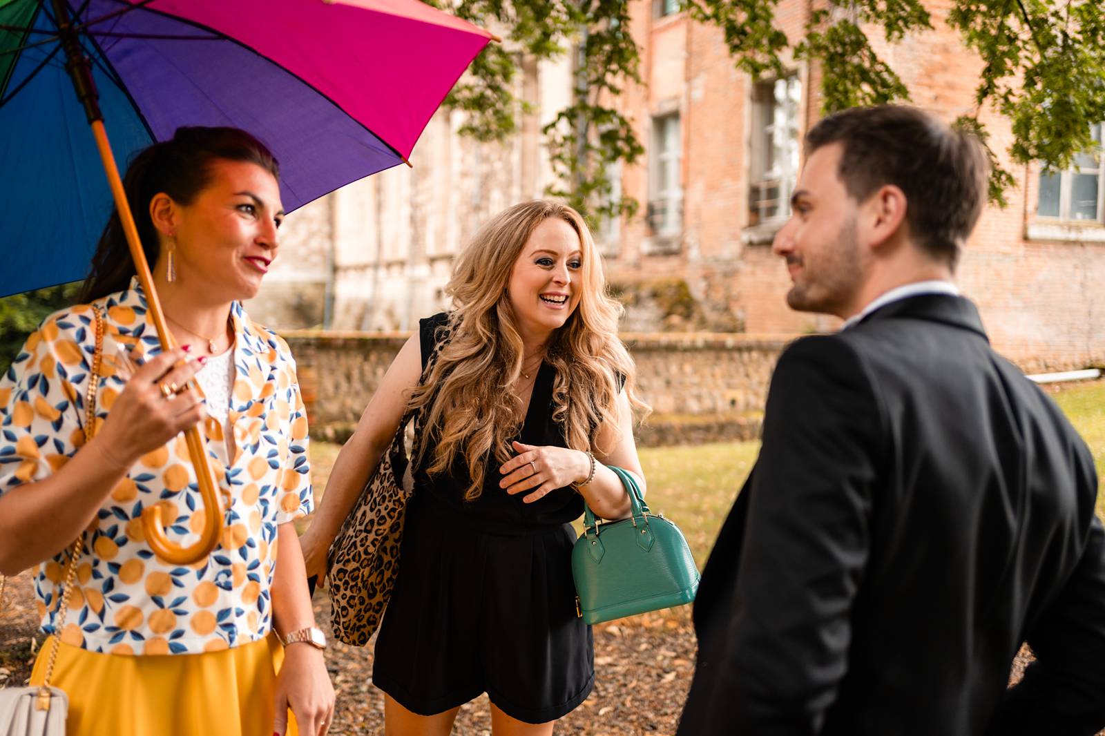 Mariage au Château de Courtalain, chic et bohème. Photos de préparatifs mariage en Eure-et-Loir.