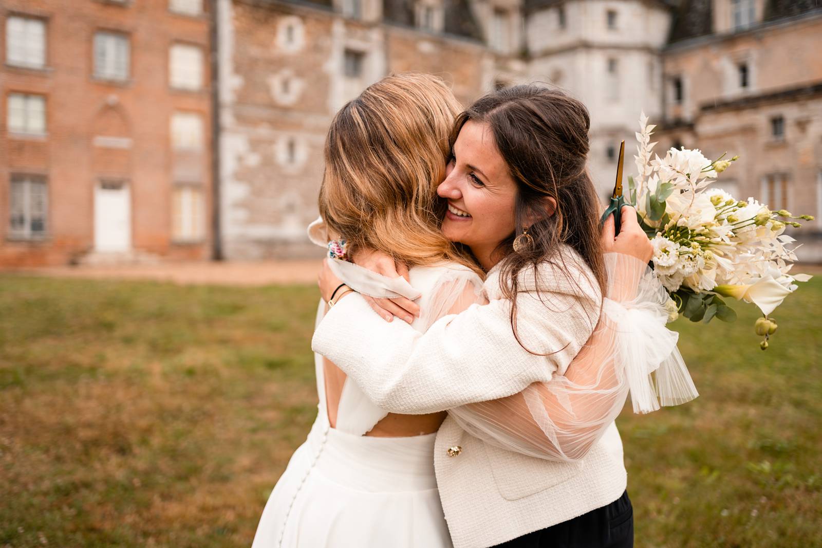 Mariage au Château de Courtalain, chic et bohème. Photos du vin d'honneur cocktail en Eure-et-Loir.