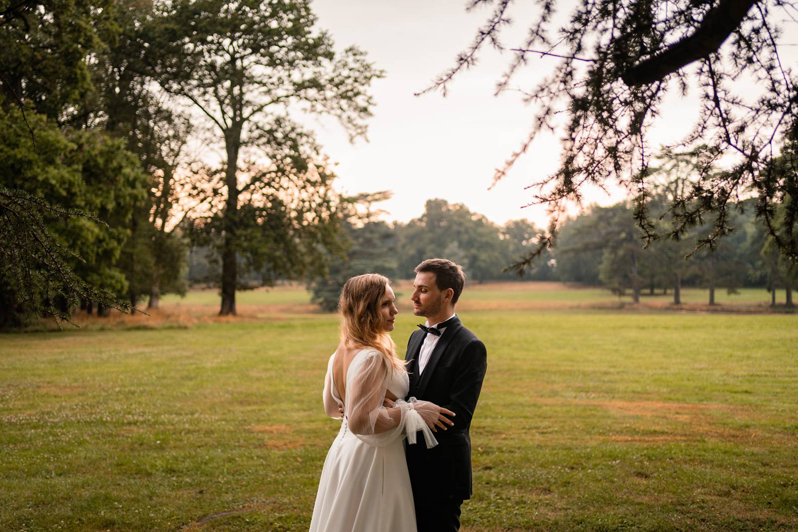 Mariage au Château de Courtalain, chic et bohème. Photos du vin d'honneur cocktail en Eure-et-Loir.