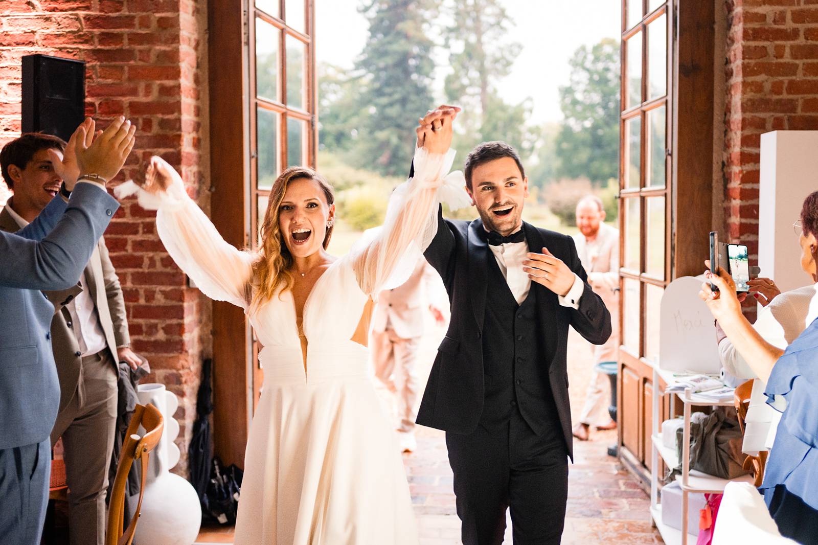 Mariage au Château de Courtalain, chic et bohème. Photos de la soirée de mariage en Eure-et-Loir.