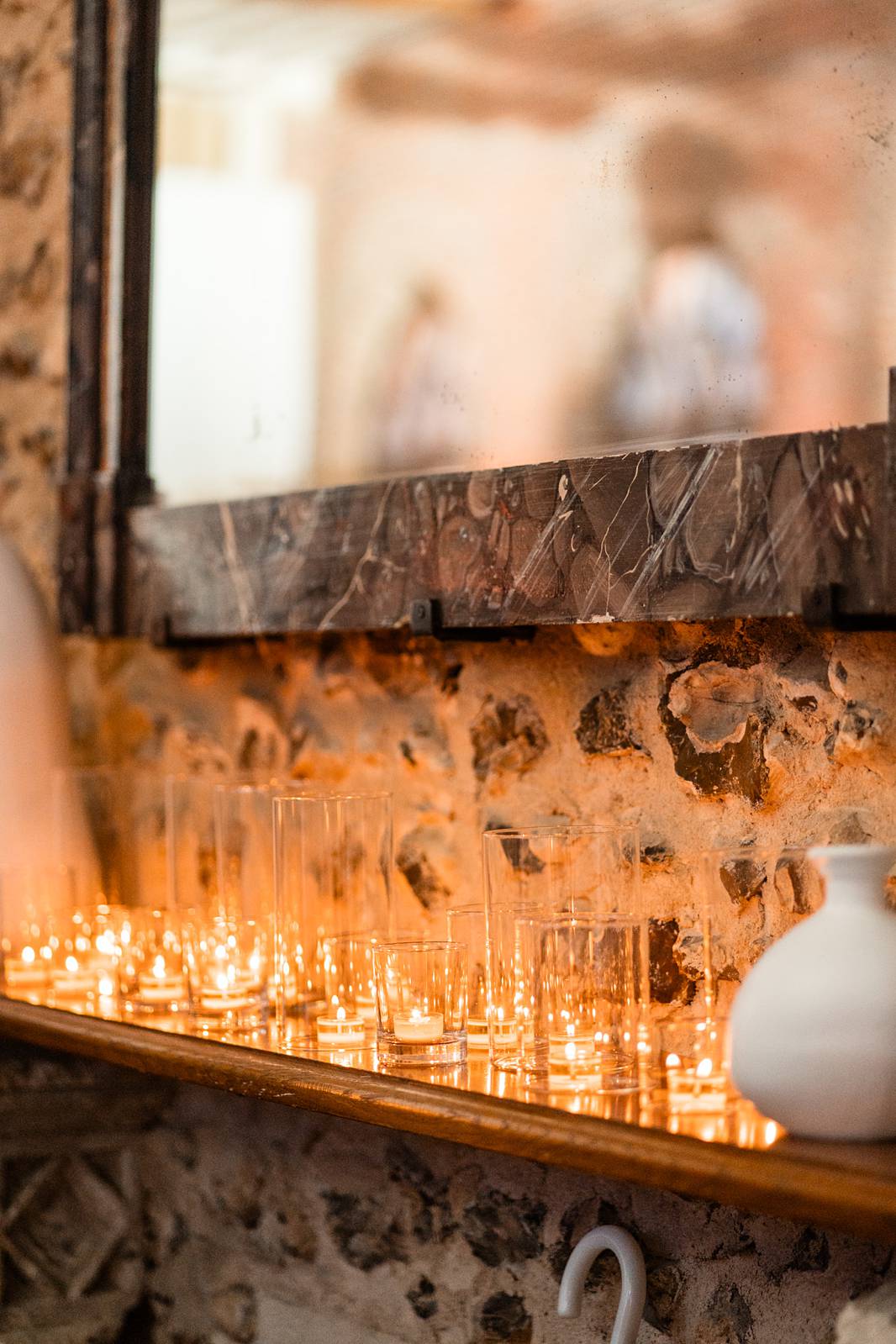 Mariage au Château de Courtalain, chic et bohème. Photos de la soirée de mariage en Eure-et-Loir.