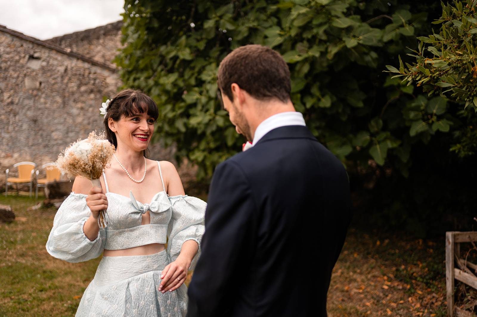 Mariage au Château Flojague proche de Saint-Emilion en Gironde, photos de préparatifs à la maison à Lugaignac.