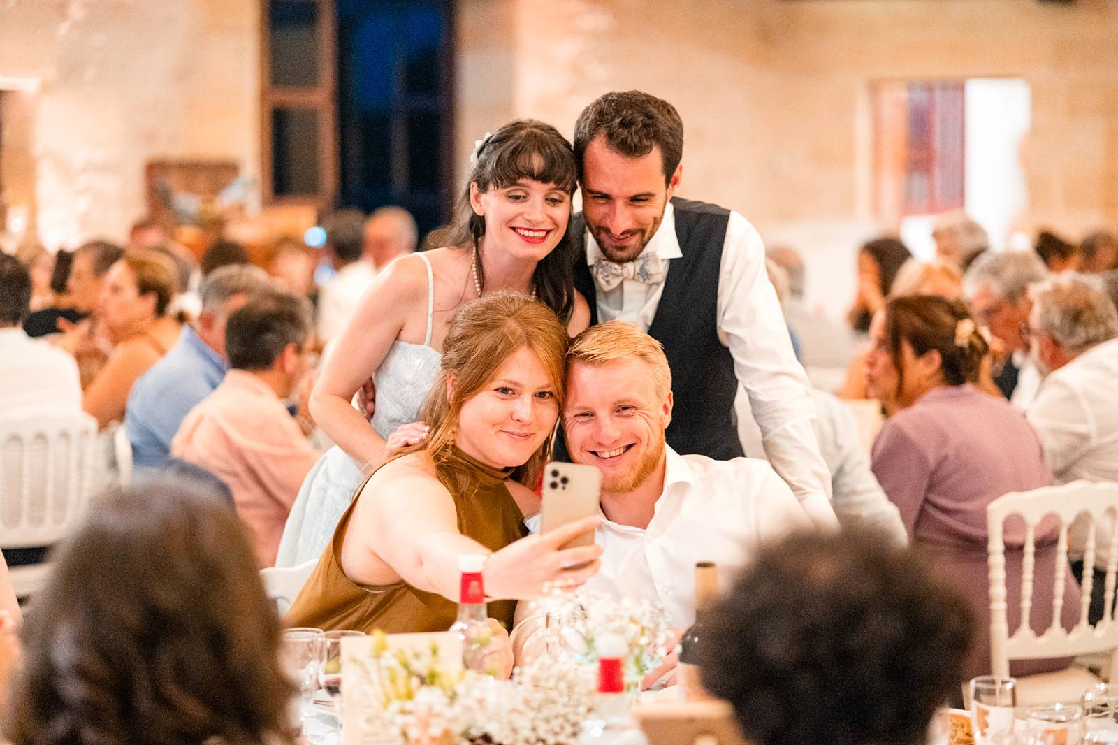 Mariage au Château Flojague proche de Saint-Emilion en Gironde, photos du repas de mariage.