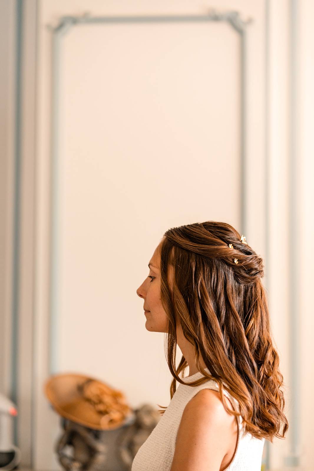 Photographe et reportage photo d'un mariage religieux au Domaine de La Fauconnie en Dordogne organisé par une Wedding planner avec un traiteur eco-responsable.