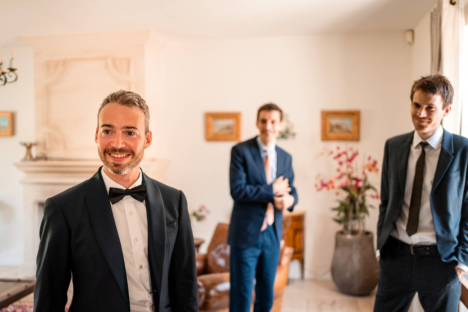 Photographe et reportage photo d'un mariage religieux au Domaine de La Fauconnie en Dordogne organisé par une Wedding planner avec un traiteur eco-responsable.