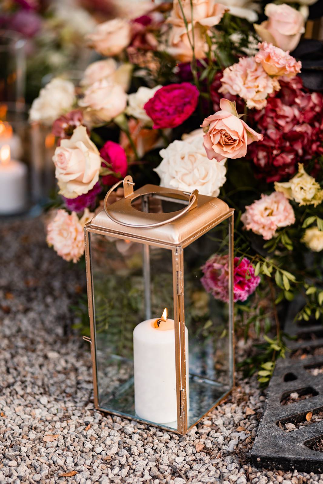 Photographe et reportage photo d'un mariage religieux au Domaine de La Fauconnie en Dordogne organisé par une Wedding planner avec un traiteur eco-responsable.