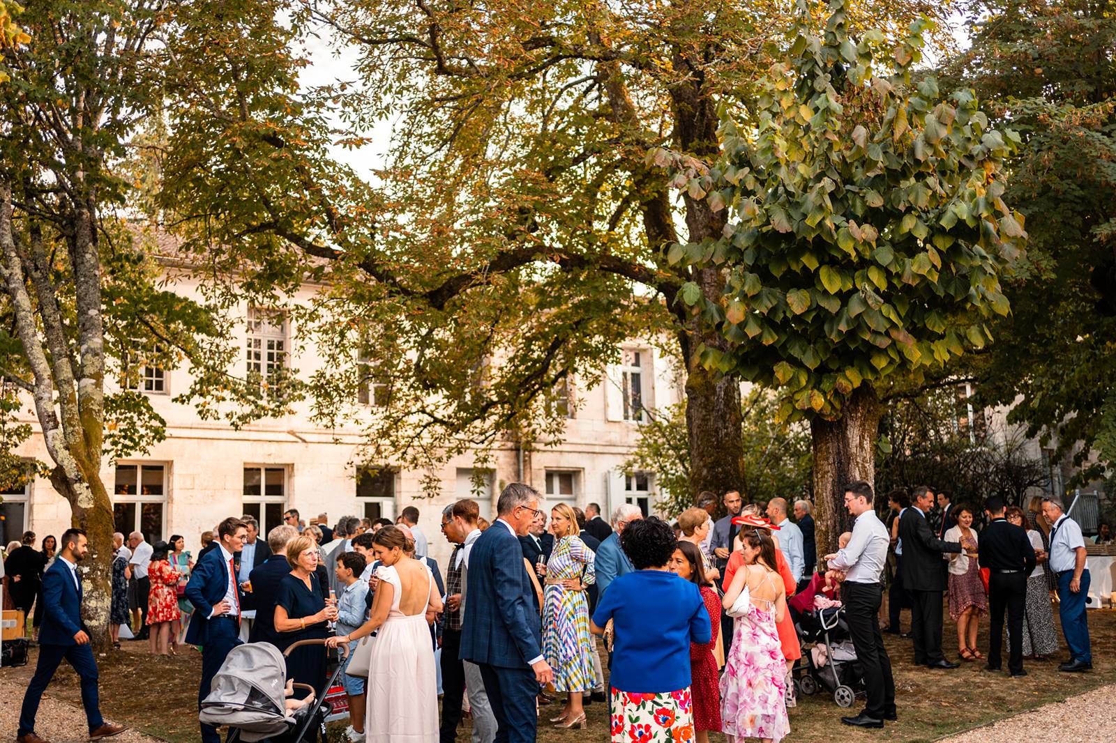 Mariage au Domaine de Belisle, avec cérémonie religieuse à l'église Saint-Martial d'Angoulême.