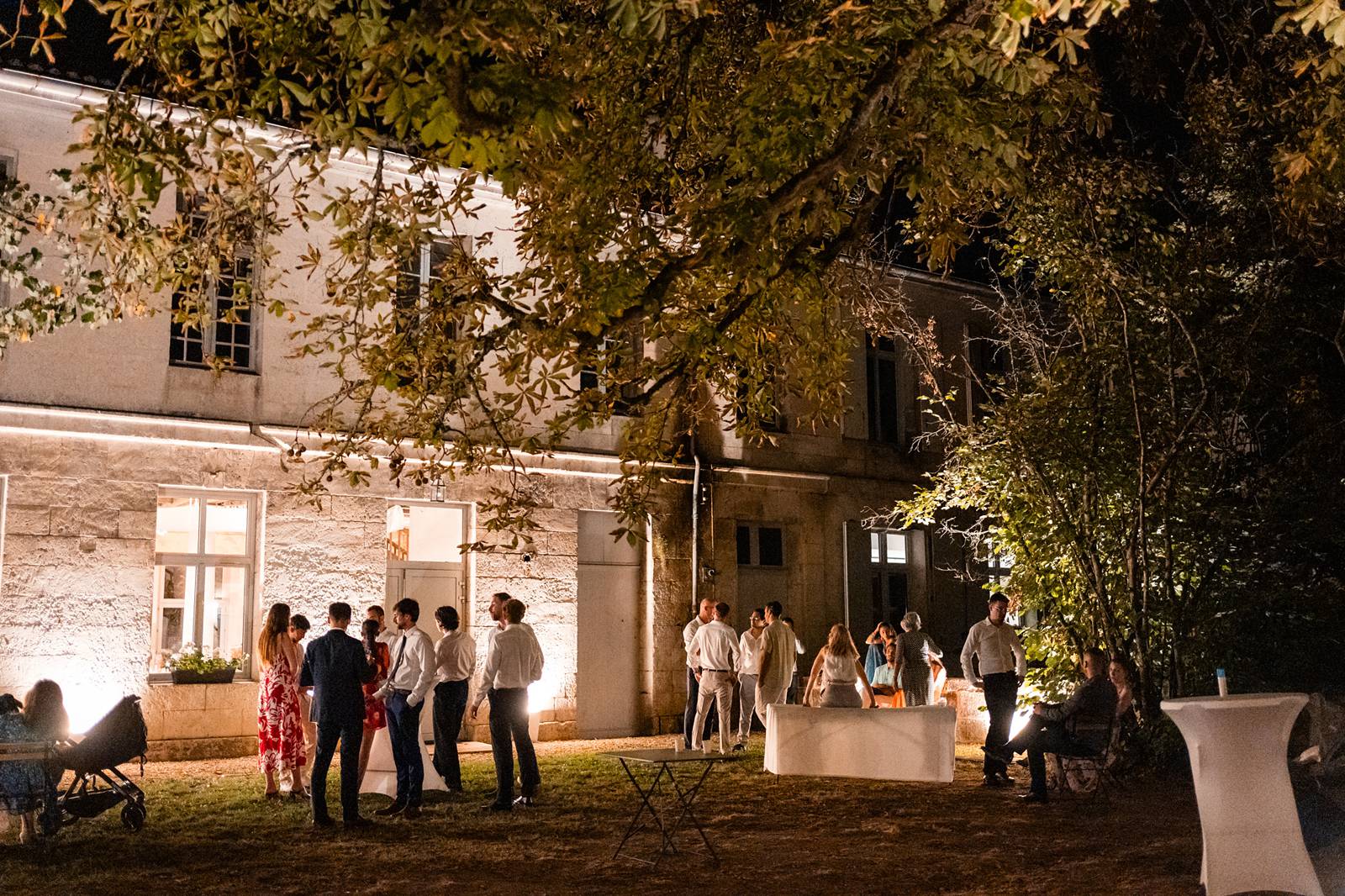 Mariage au Domaine de Belisle, avec cérémonie religieuse à l'église Saint-Martial d'Angoulême.