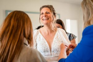 Mariage laïque au Domaine de La Fauconnie, en Dordogne.