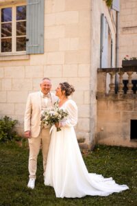 Mariage laïque au Domaine de La Fauconnie, en Dordogne.