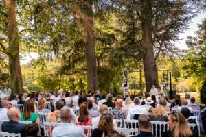 Mariage laïque au Domaine de La Fauconnie, en Dordogne.