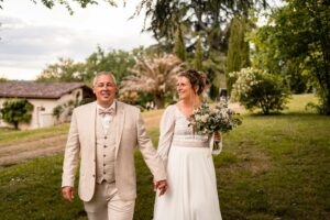 Mariage laïque au Domaine de La Fauconnie, en Dordogne.