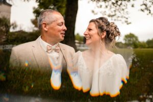 Mariage laïque au Domaine de La Fauconnie, en Dordogne.