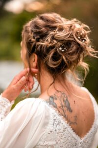 Mariage laïque au Domaine de La Fauconnie, en Dordogne.