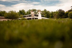 Mariage laïque au Domaine de La Fauconnie, en Dordogne.