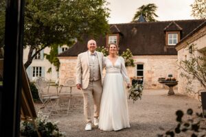 Mariage laïque au Domaine de La Fauconnie, en Dordogne.