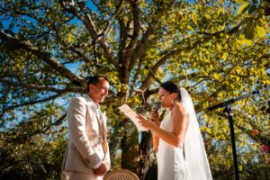 Échanges de vœux lors de la cérémonie laïque