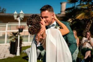 Échange des vœux de Laura et Tristan devant leurs invités