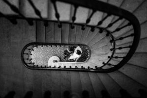 Photos de couple originales dans le Château Pontet d’Eyrans