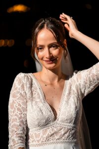 Sortie d’église au Tholonet en Provence.