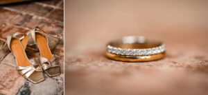 Photos de détails mariage au Prieuré Notre-Dame de Conil.