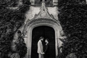 wedding first look at chateau de maumont - premier regard mariage au Château de Maumont